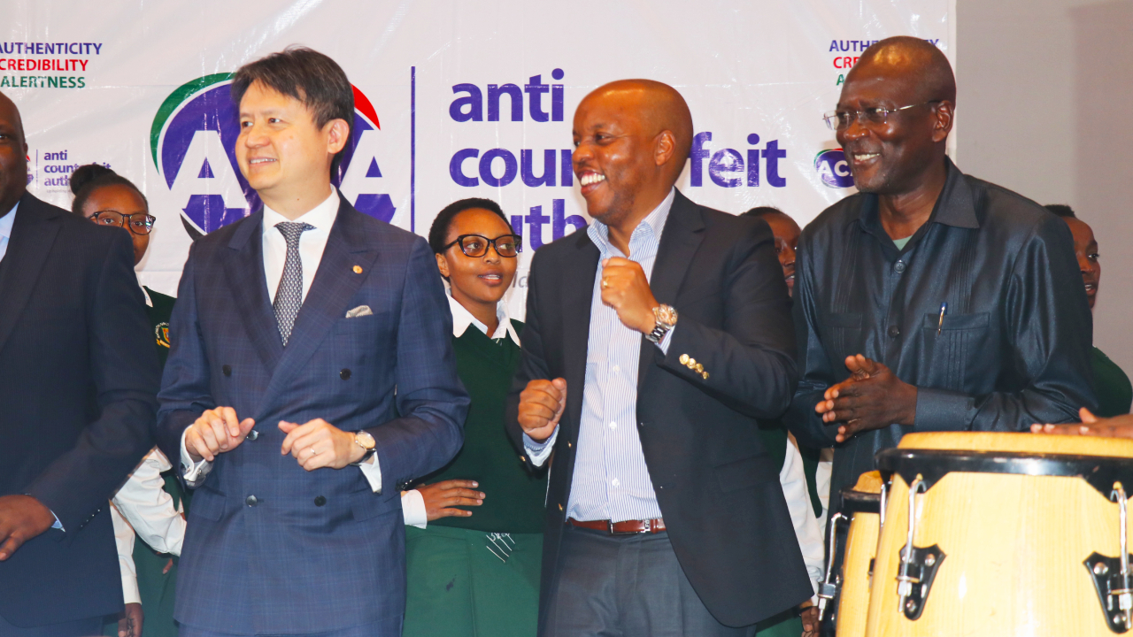 Daren Tang (Left), WIPO Director General, with KIPI's Allan Kosgey (Centre), Board Chairman, and John Onyango, Managing Director, during the World Anti-Counterfeit Day 2025 Celebration held in Nairobi